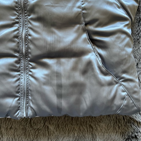 Nike Reversable Puffer Vest - Picture 6 of 7